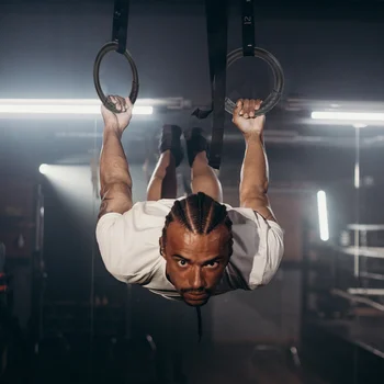 1 Пара профессиональных гимнастических колец для тренировки веса тела и силовых упражнений Кольца для тренировок Фитнес-инструмент (черный)