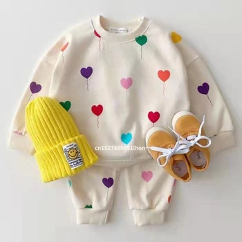 Весенние комплекты одежды для маленьких мальчиков и девочек 2023 года, детский костюм, хлопковый свитер с длинными рукавами и капюшоном, брюки, костюмы, нарядная одежда